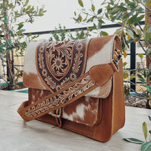 Load image into Gallery viewer, Leesville Western Leather Purse
