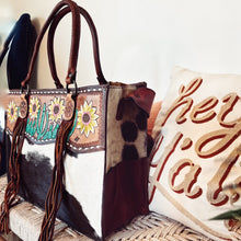 Load image into Gallery viewer, Desert Sunflower Western Leather Tote Bag
