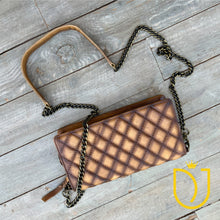 Load image into Gallery viewer, Sagebrush Quilted Leather Crossbody Wallet
