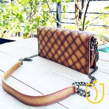 Load image into Gallery viewer, Sagebrush Quilted Leather Crossbody Wallet
