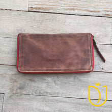 Load image into Gallery viewer, The James Vintage Leather Wallet
