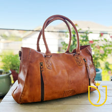 Load image into Gallery viewer, Belleford Leather Crossbody Purse
