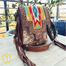 Load image into Gallery viewer, Oak Point Western Leather Crossbody Purse
