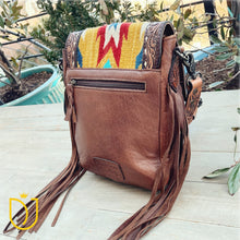 Load image into Gallery viewer, Oak Point Western Leather Crossbody Purse
