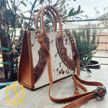 Load image into Gallery viewer, Prairie Rose Hand Tooled Leather Purse
