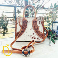 Load image into Gallery viewer, Prairie Rose Hand Tooled Leather Purse
