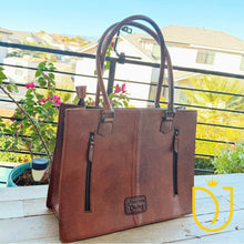 Load image into Gallery viewer, Great Bluff Western Leather Tote Bag
