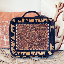 Load image into Gallery viewer, El Dorado Cowhide Jewelry Case
