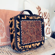 Load image into Gallery viewer, El Dorado Cowhide Jewelry Case
