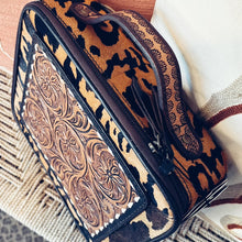 Load image into Gallery viewer, El Dorado Cowhide Jewelry Case
