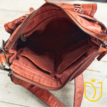 Load image into Gallery viewer, Veneto Italian Leather Shoulder Bag
