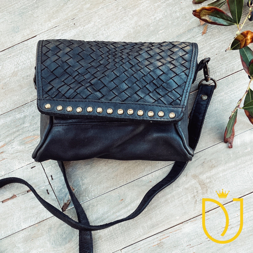 Ripley Vintage Leather Crossbody Purse