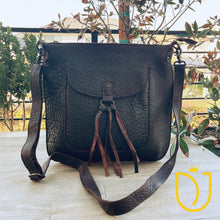Load image into Gallery viewer, Warner Valley Vintage Leather Crossbody Purse
