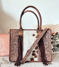 Load image into Gallery viewer, Spring Branch Western Leather Tote Bag
