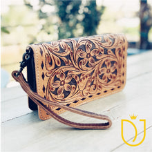 Load image into Gallery viewer, Canyon Breeze Hand Tooled Leather Crossbody Wallet
