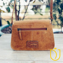 Load image into Gallery viewer, Wild Oak Leather Crossbody Purse
