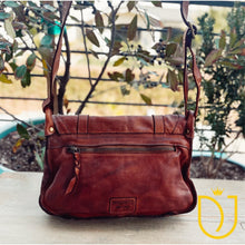 Load image into Gallery viewer, Bella Vita Italian Leather Crossbody Purse
