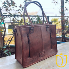 Load image into Gallery viewer, Fairview Heights Western Leather Tote Bag
