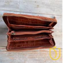 Load image into Gallery viewer, Contessa Italian Leather Wallet
