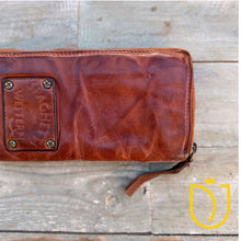 Load image into Gallery viewer, Contessa Italian Leather Wallet
