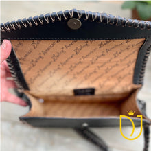 Load image into Gallery viewer, Parkline Hand Tooled Leather Purse
