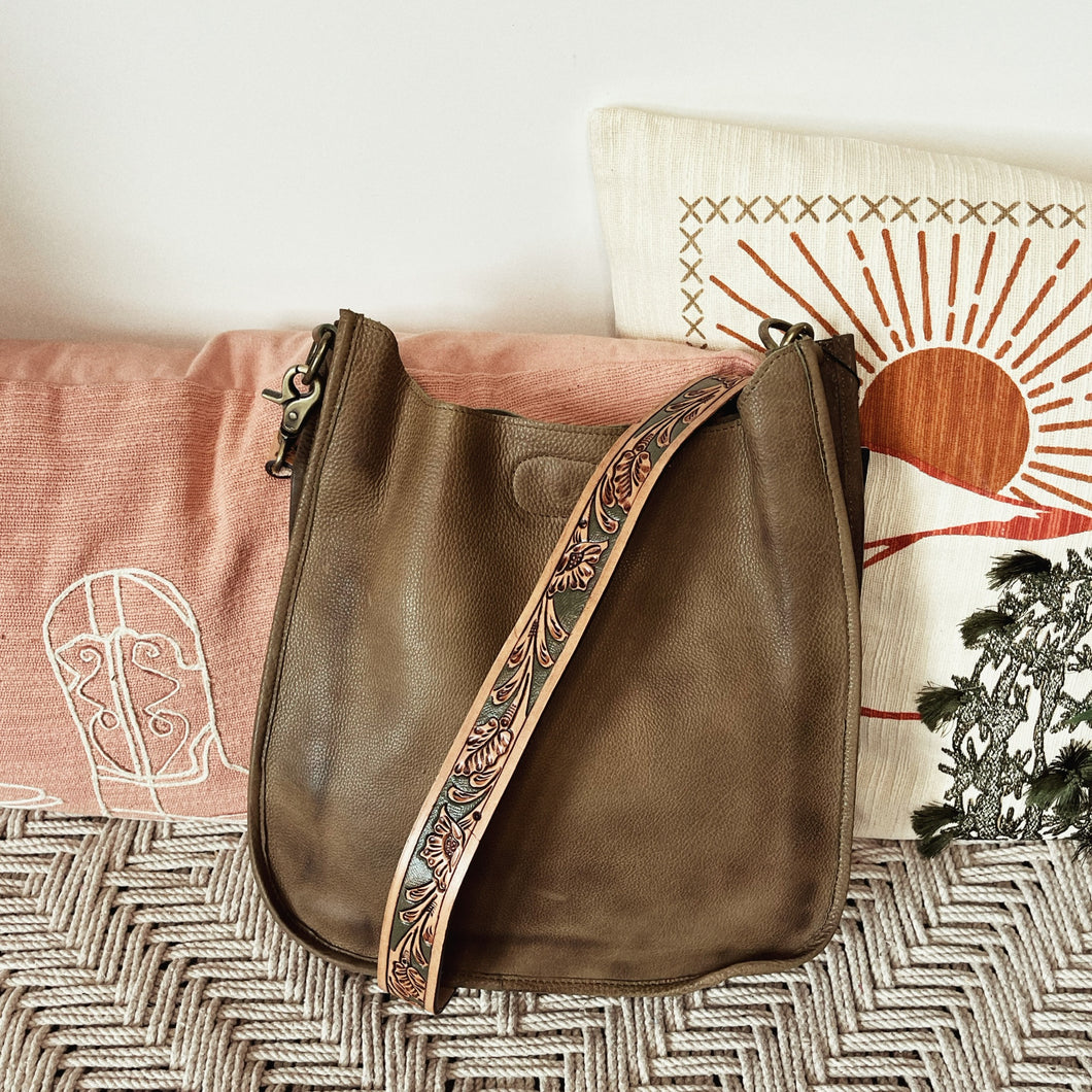 Pine Creek Leather Crossbody Purse