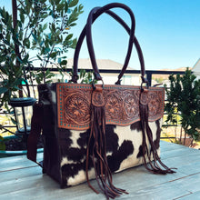 Load image into Gallery viewer, Pikes Peak Western Leather Tote Bag
