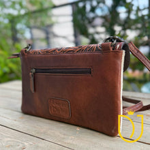 Load image into Gallery viewer, Manhattan Western Leather Crossbody Purse
