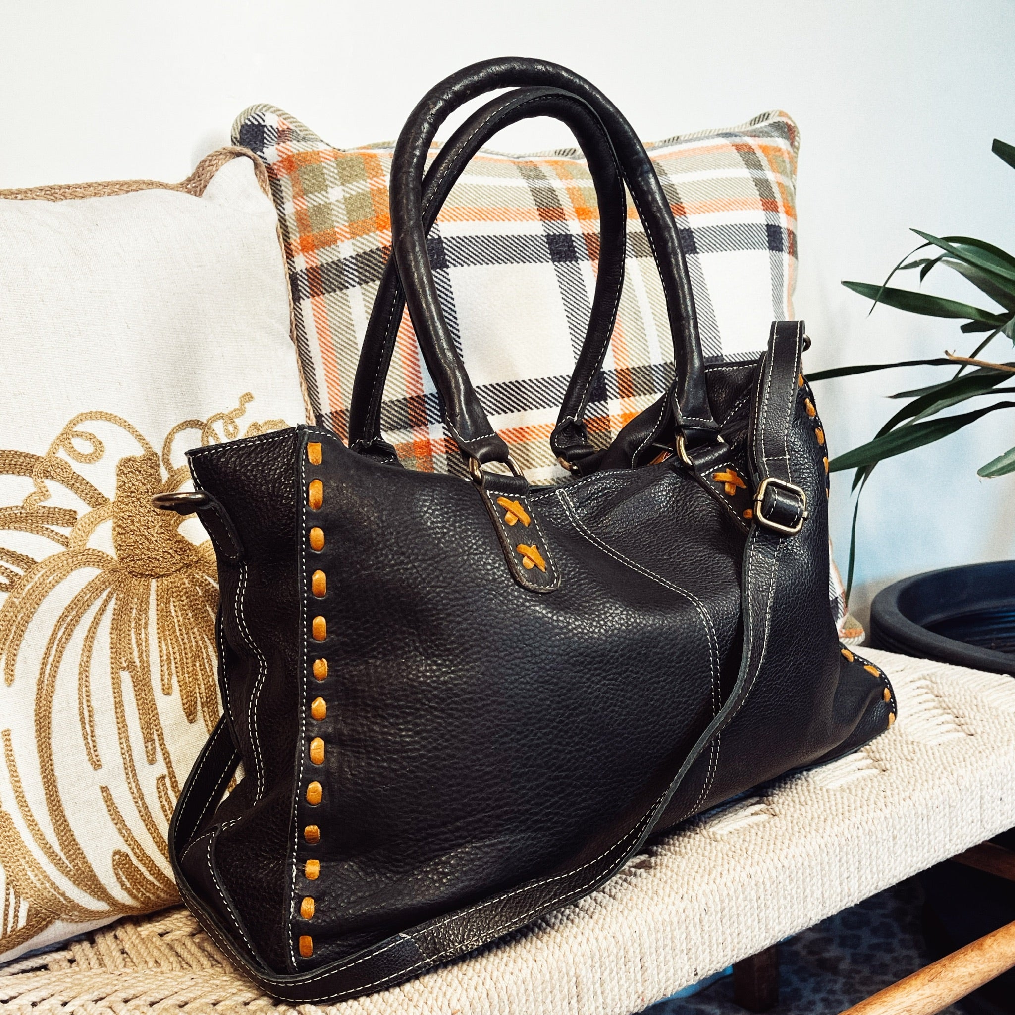 Black Mesa Leather Crossbody Purse