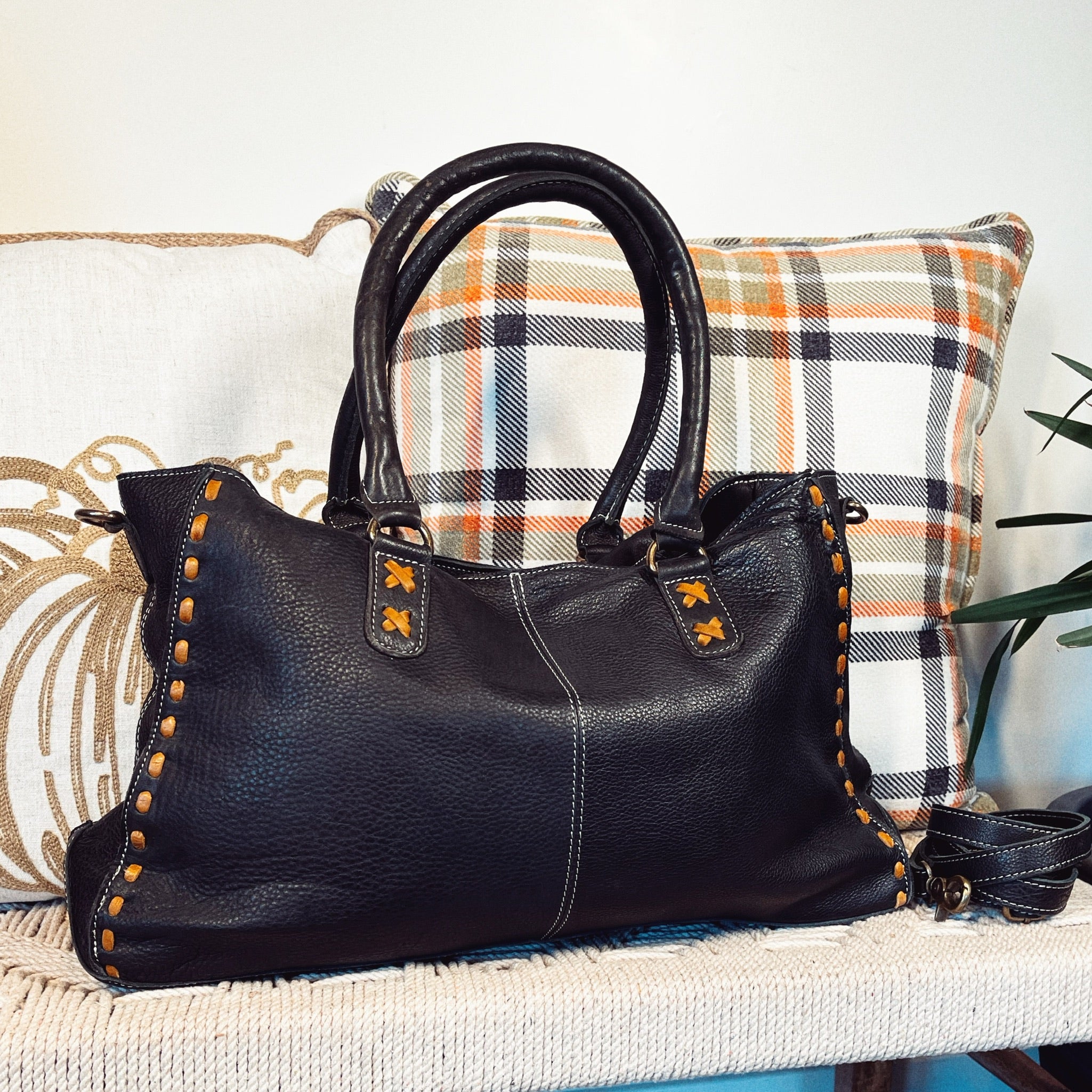 Black Mesa Leather Crossbody Purse