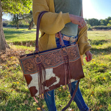 Load image into Gallery viewer, Pikes Peak Western Leather Tote Bag
