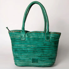 Load image into Gallery viewer, Vintage Vogue Leather Shoulder Bag
