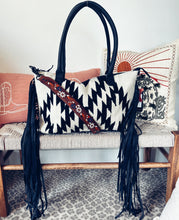 Load image into Gallery viewer, Mount Timpanogas Western Leather Purse
