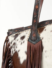 Load image into Gallery viewer, Zion Landing Leather Shoulder Bag
