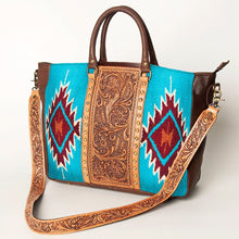 Load image into Gallery viewer, Western Purse, Tooled Leather Purse, Conceal Carry Purse, Cowhide Purse, American Darling Purse, Western Crossbody Purse, Leather Fringe
