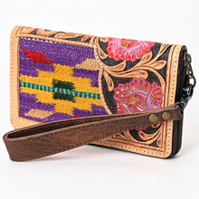 Load image into Gallery viewer, Sublime Western Leather Wallet
