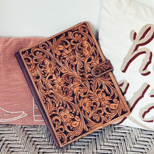Load image into Gallery viewer, Hand Tooled Leather Portfolio, Leather Padfolio, Leather Legal Pad Portfolio, Leather Legal Pad Notebook, Tooled Leather Portfolio Envelope
